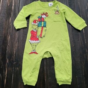 Dr.Seuss Grinch Printed Coverall Size 6-9 Months